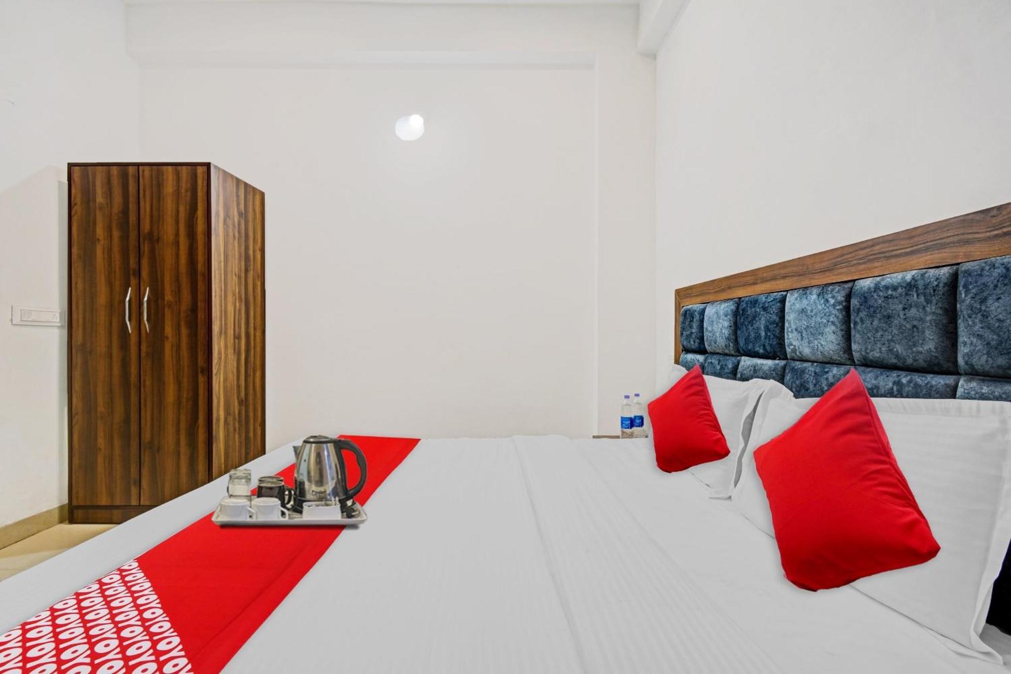 Hotel O Padharo Saa Udaipur Eksteriør billede