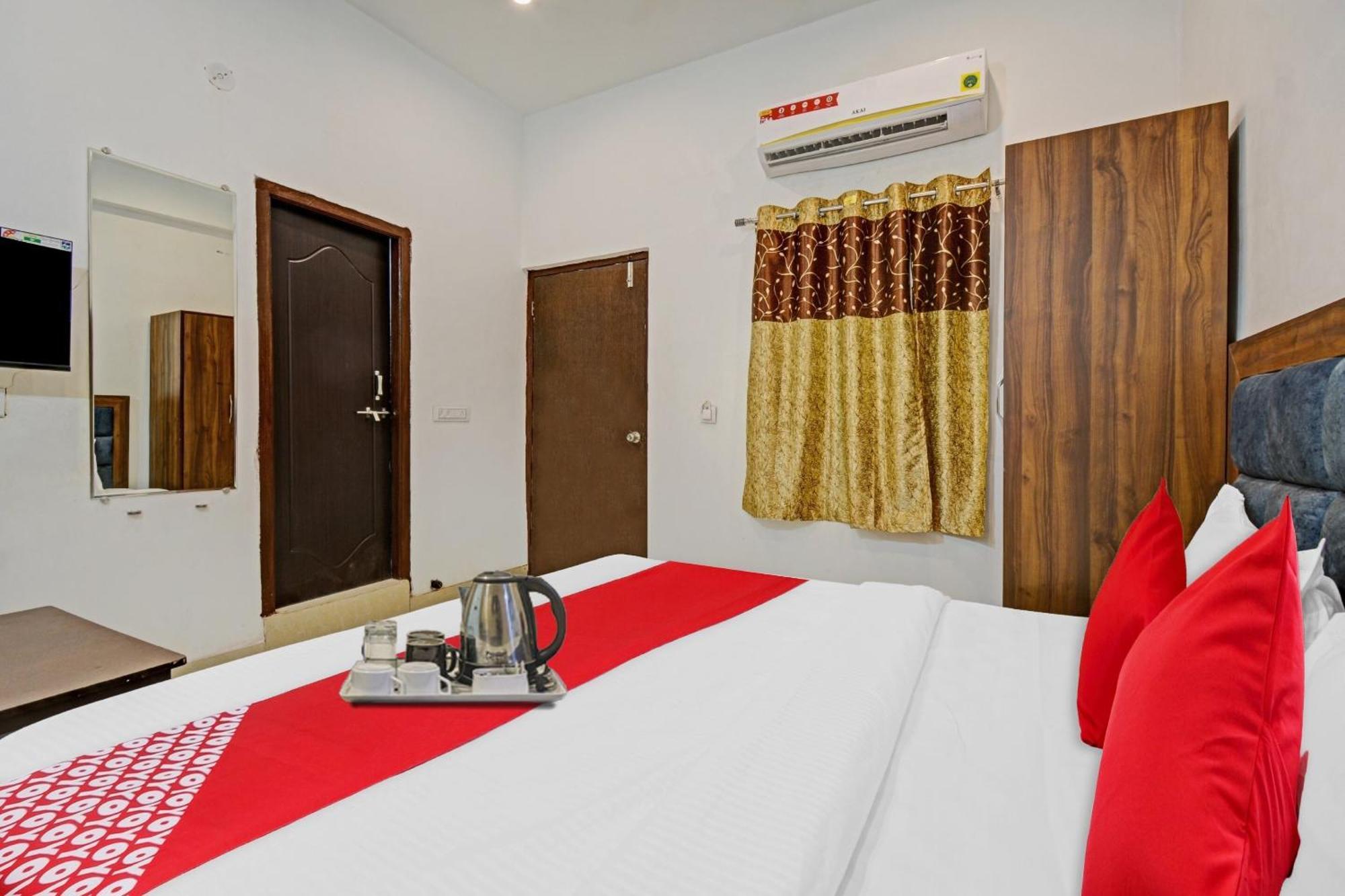 Hotel O Padharo Saa Udaipur Eksteriør billede